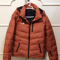 کاپشن پَر کوهنوردی North Face. مناسب سایز 40 و 42