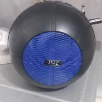 اسپیکر با جعبه