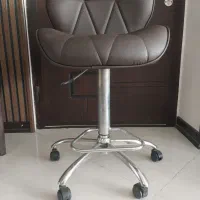 صندلی چرمی چرخدار