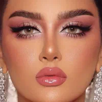 مدل میکاپ شینیون کوتاهی رنگمو فشیال تتو ناخن|خدمات آرایشگری و زیبایی|اصفهان, سنبلستان|دیوار