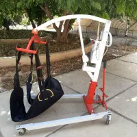 ویلچر و بالابر معلولین واکر چرخ دار|آرایشی، بهداشتی، درمانی|شیراز, ارم|دیوار