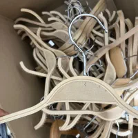 چوب لباسی / هنگر لباس|فروشگاه و مغازه|لواسان, |دیوار