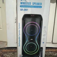 اسپیکر شارژی حرفه‌ای با میکروفون