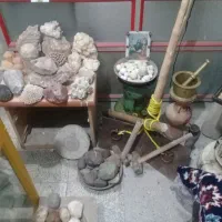 مغازه انتیک|کلکسیون اشیاء عتیقه|کبودرآهنگ, |دیوار