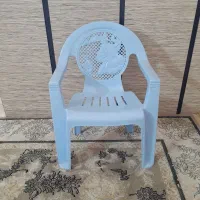 یک عدد صندلی جنس خیلی محکم درجه یک بچگانه کوچک