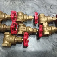 شیر فلکه واشری سایز(بیست)۱/۲