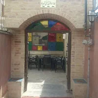 سوییت سویت مهمانپذیر اقامتگاه گنبد مینا اصفهان|اجارهٔ کوتاه‌مدت آپارتمان و سوئیت|اصفهان, نقش جهان|دیوار