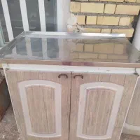 کابینت فلزی تمیز وسالم
