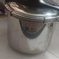 زودپز ژاپنی اصل چند بار استفاده شده دوتا قاب داره|ظروف پخت‌وپز|تهران, آبشار تهران (دریاچه)|دیوار