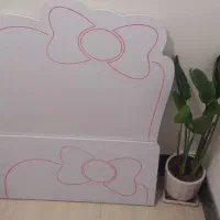 ست  تخت خواب  و ساعت کیتی