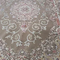 فرش ۱۲ متری و ۲ تا ۶ متری جفت با پشتی‌ست