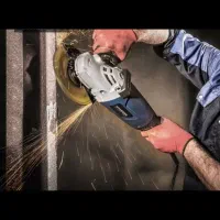 استخدام در قالب‌سازی