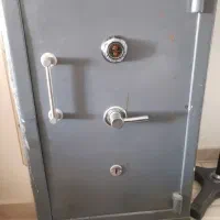 گاوصندوق|ابزارآلات|مشکیندشت, |دیوار