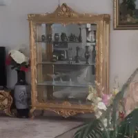 بوفه چوبی قدیمی شیک و تمیز مناسب جهیزیه