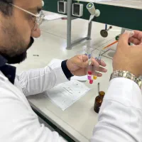 مشاور تحصیلی کنکور سراسری تجربی