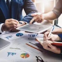 بازاریاب خانم و آقا