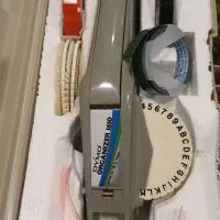 لیبل زن آمریکایی مربوط به سال ۱۹۷۰
