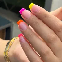 تخفیف ویژه کاشت ناخن|خدمات آرایشگری و زیبایی|گلبهار, شهر جدید گلبهار|دیوار