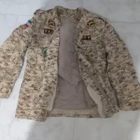 دو دست لباس نظامی ارتش|لباس|پرند, فاز ۴|دیوار