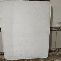 تشک تخت خواب دونفره. کامل نو و تمیز|تشک تختخواب|دامغان, |دیوار