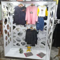 ویترین مغازه