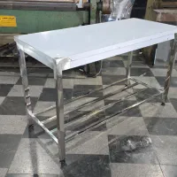 طراحی و ساخت انواع میز کار استیل