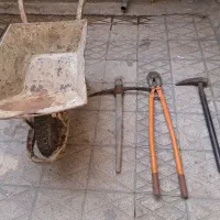 پوتک و کلنگ و فرغون پ قیچی میل گردبری