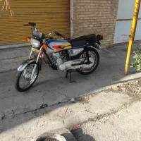 موتور سیکلت پارکینگی درجه یک