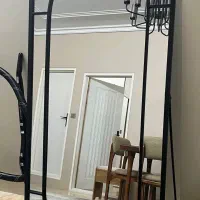 ۸ماه ایینه خریداری شده کاملا نو و سالم