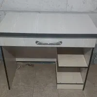 میز کامپیوتر و تحریر