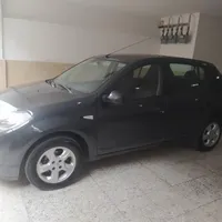 رنو ساندرو اتوماتیک، مدل ۱۳۹۶