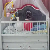 تخت خواب کودک گهواره دار
