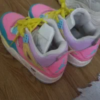 شش جفت کتونی سایز۳۹ درحدنو