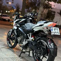 Ns 200 مدل 94 عروسک|موتورسیکلت|بروجرد, |دیوار