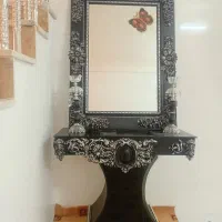 آینه همراه میز و شمعدان|آینه|نیشابور, ریوند|دیوار