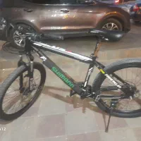 دوچرخه|دوچرخه، اسکیت، اسکوتر|شوط, |دیوار