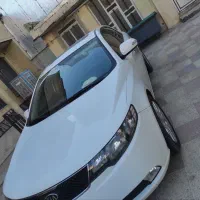 سراتو وارداتی 2010