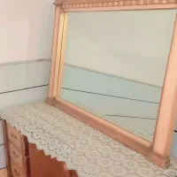 میز و آینه