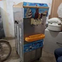 دستگاه بستنی قیفی