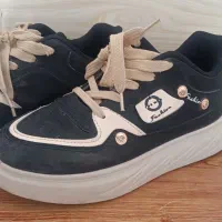 کفش اسپرت و بوت بچگانه درحد نو