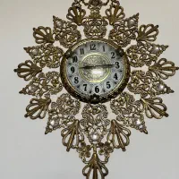 ساعت برنز تمیز