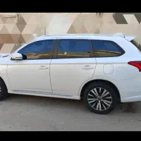 میتسوبیشی اوتلندر2022