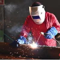 خدمات جوشکاری و لوله کشی