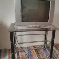 تلویزیون ال جی ومیز تلویزیون