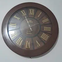 ساعت تمام چوبی