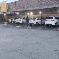 کارگر جهت کار در کارواش