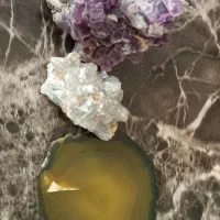 سه قطعه سنگ قیمتی و کلکسیونی