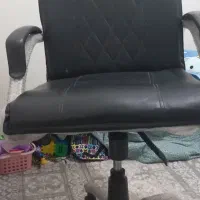 صندلی اداری+تلویزیون