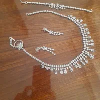 سرویس بدل نگین دار