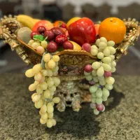 ظرف و میوه مصنوعی